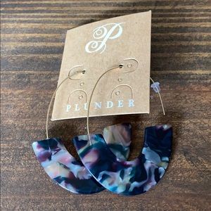 Plunder exclusive earrings